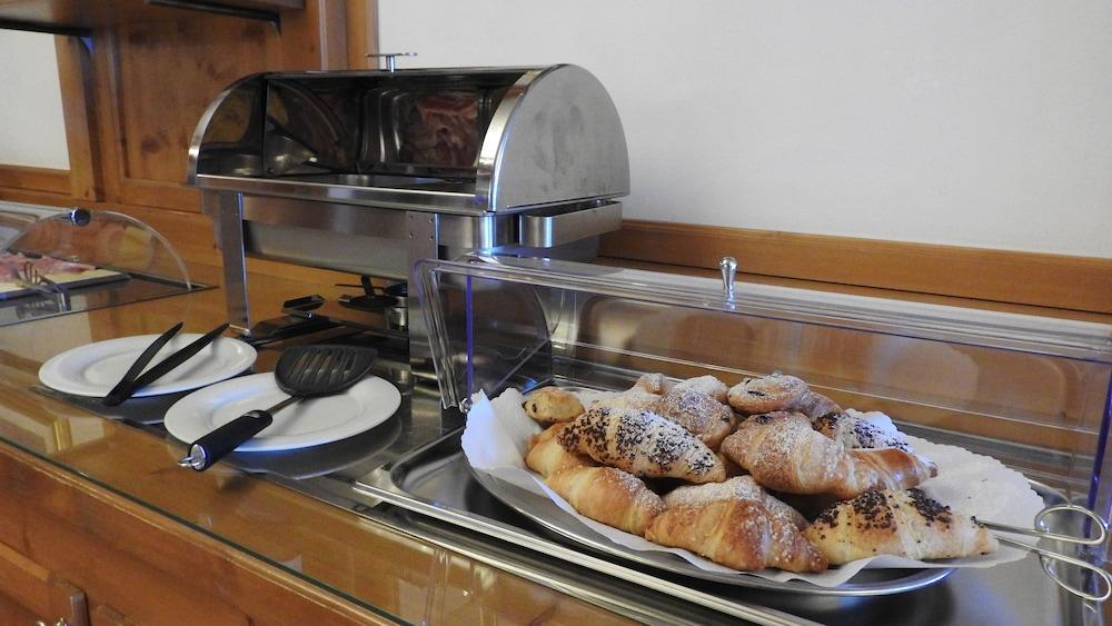 Hotel Des Alpes 코르티나 담페조 외부 사진