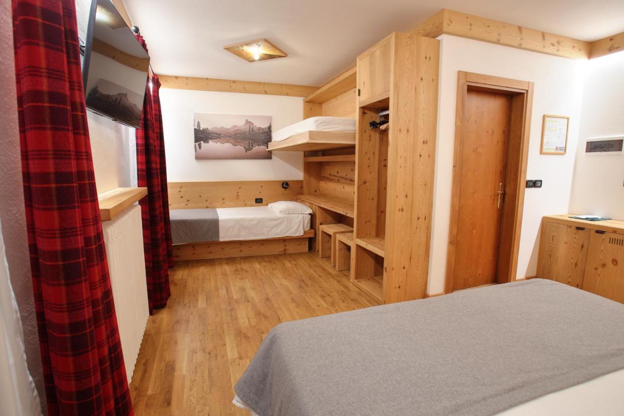 Hotel Des Alpes 코르티나 담페조 외부 사진