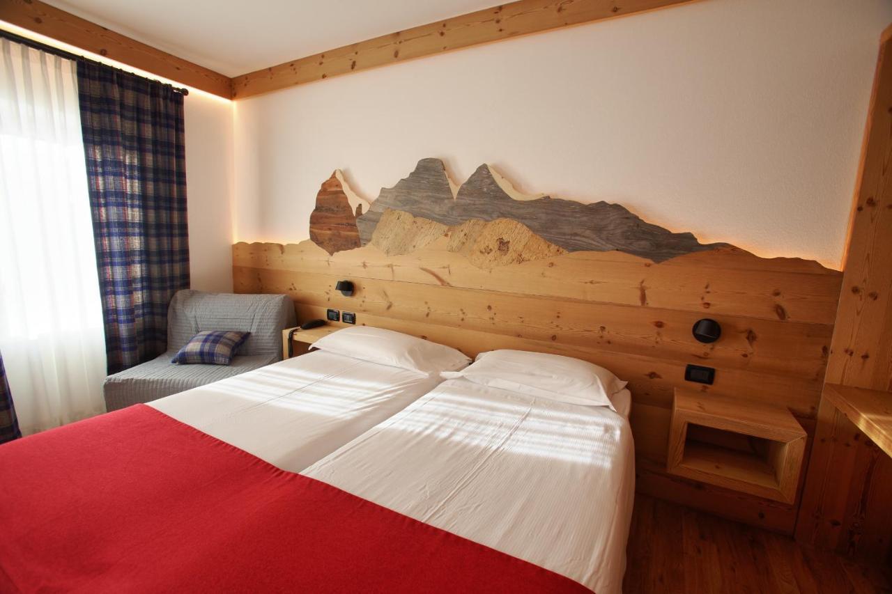 Hotel Des Alpes 코르티나 담페조 외부 사진