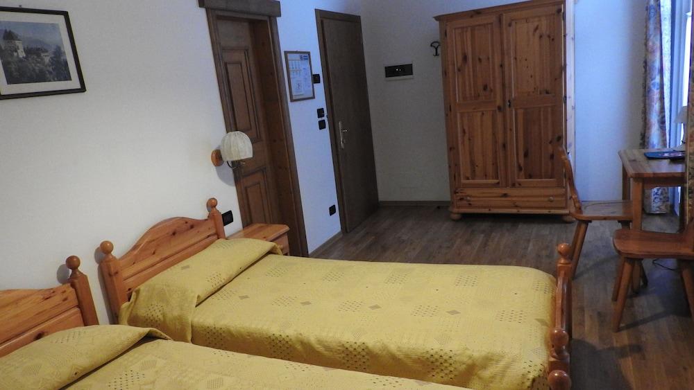 Hotel Des Alpes 코르티나 담페조 외부 사진